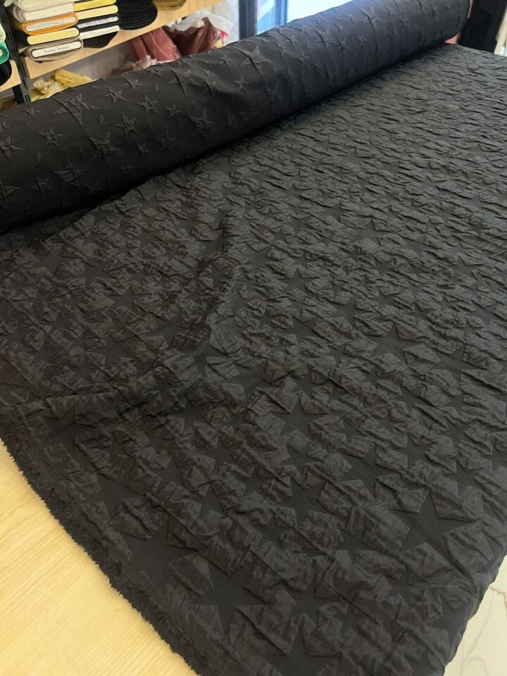 Baharlık / Kışlık Kapitone Kumaş  (En 150cm)