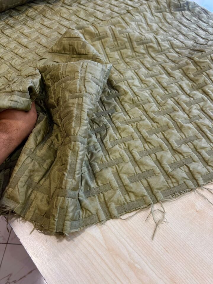 Baharlık / Kışlık Kapitone Kumaş  (En 150cm)